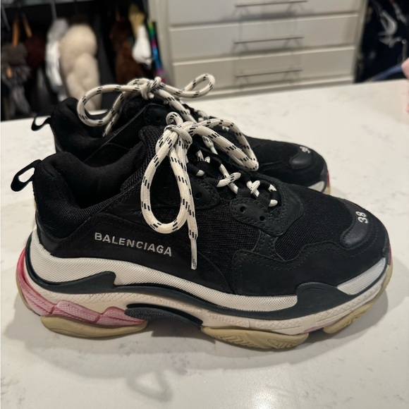 Balenciaga Triple S - Picture 3 of 6